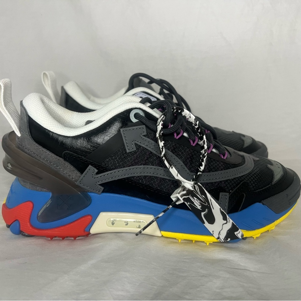 Off-White Men’s Odsy 2000